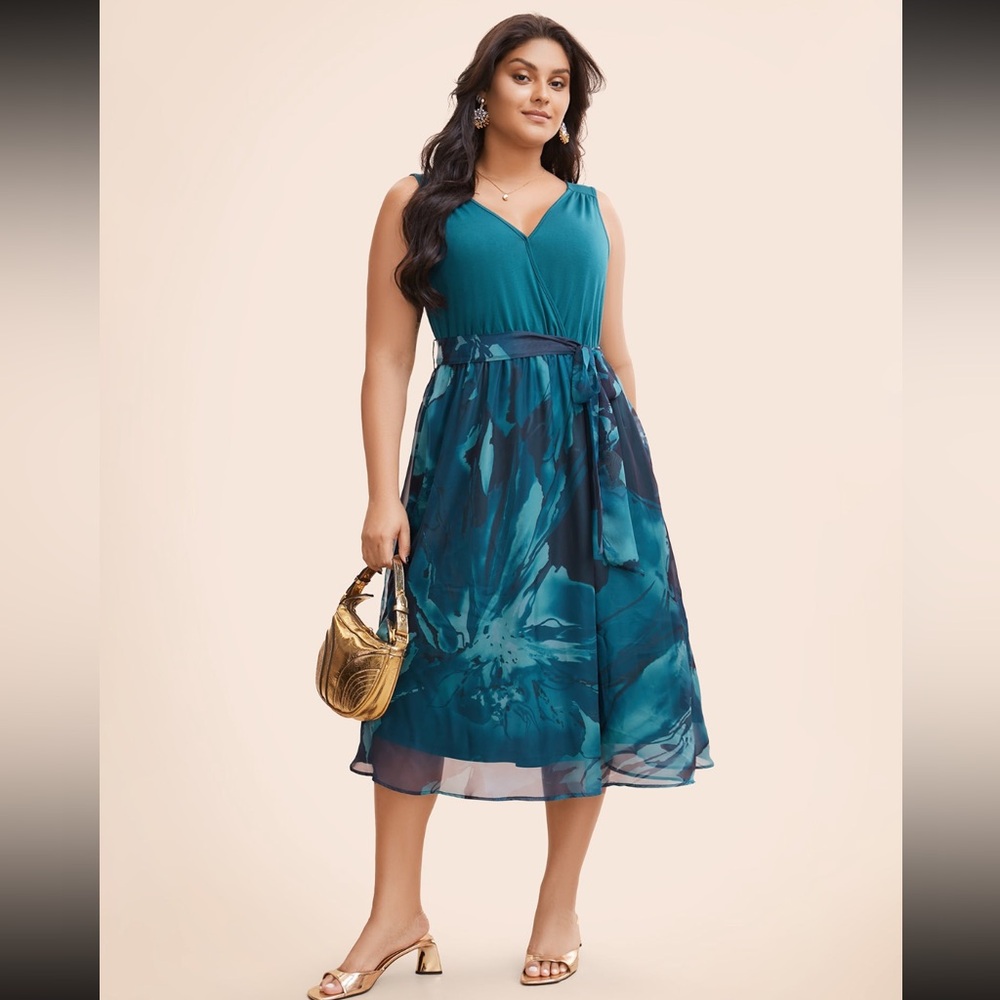 BloomChic - Floral Print Belted Patchwork Pocket Tank Dress